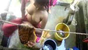 Sisters enjoy a steamy bath together with lucknow