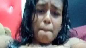 Tamil babe pleasures herself with sexy nude video