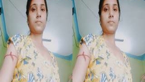 Exclusive video of an Indian girl bathing in the nude
