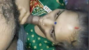 Desi Bhabhi gives a blowjob in the village