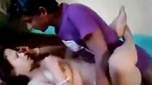 Mallu maalkin ne apne jawan naukar se chut marwayi