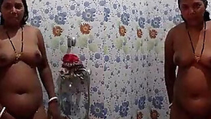 Sexy desi bhabhi nude selfie video