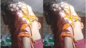 A cute Indian babe flaunts her body in exclusive amateur video