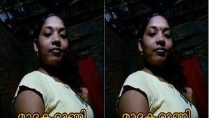 Mallu babe flaunts her big boobs and pussy in exclusive video