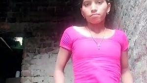 Watch a beautiful Indian girl strip down in a video