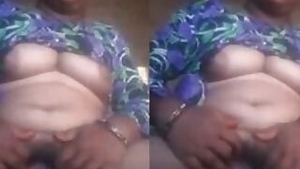 Bihari Girl Showing Boobs and Pussy