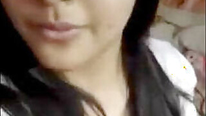 Desi girl show her big boob selfie video