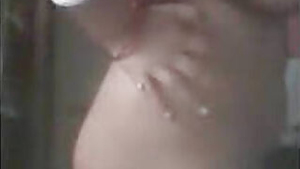 Desi bhabi open her dress
